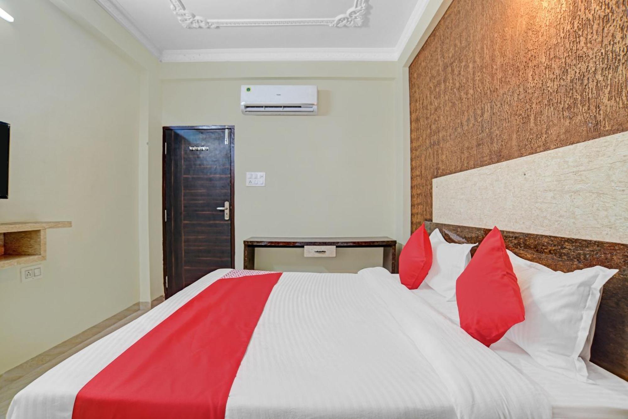 Hotel O Zodiac 印多尔 外观 照片