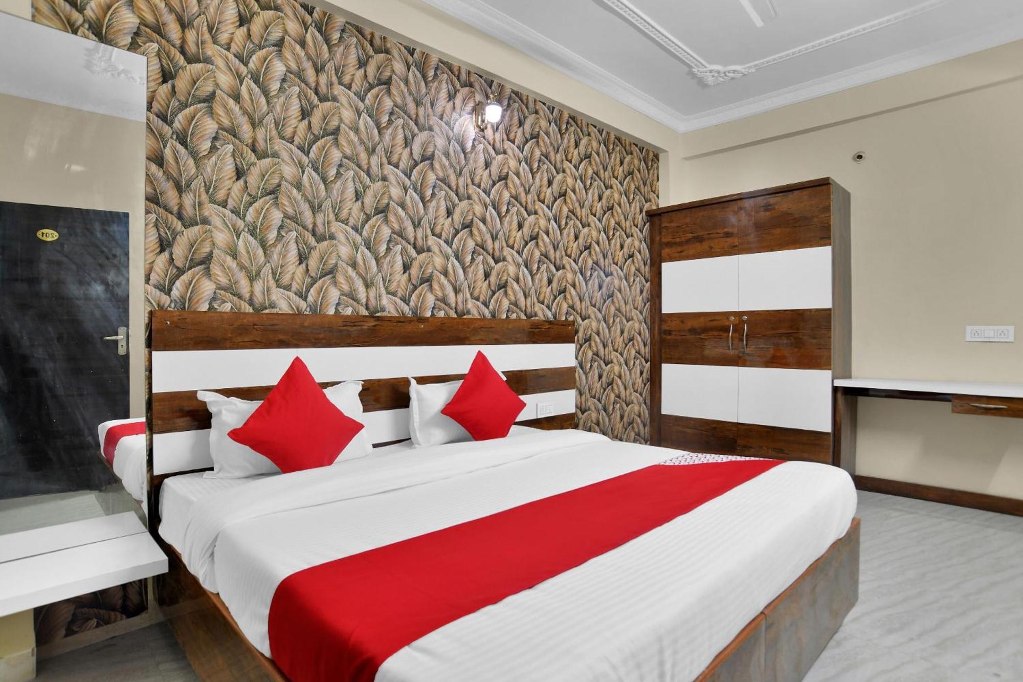 Hotel O Zodiac 印多尔 外观 照片